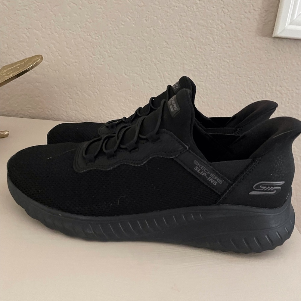 Skechers lady’s slip in shoes